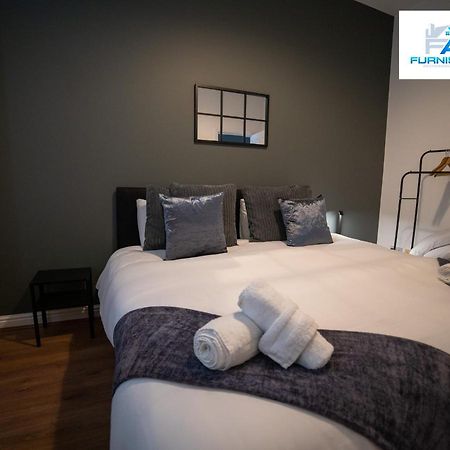 Contractor Stays By Furnished Accommodation Liverpool - Free Parking Exterior foto